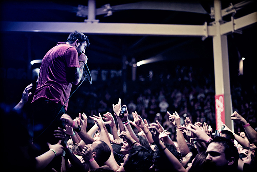 02 Deftones